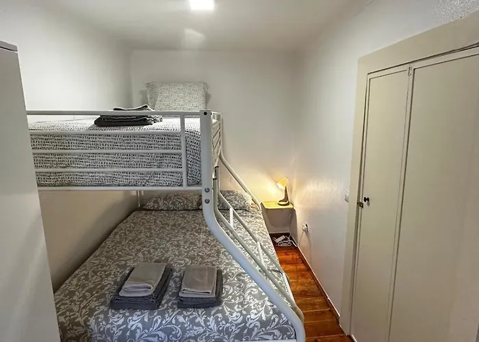 Cantinho Portas Do Sol Ii * 리스본